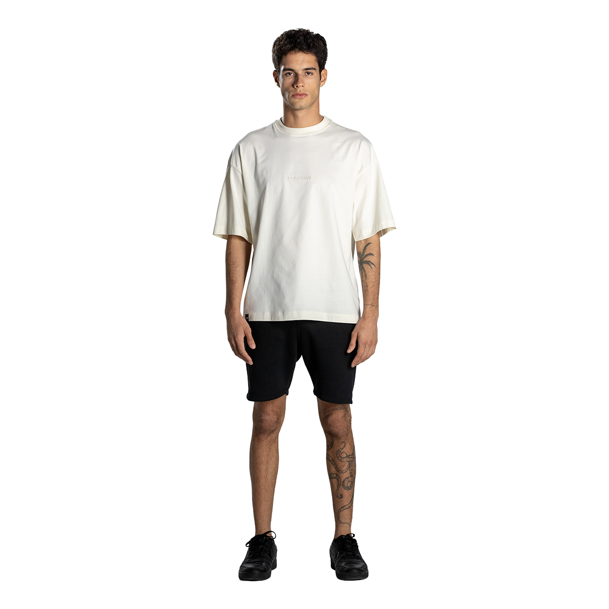 CAMISETA CLASSIC MANGA CURTA OVERSIZED PRETORIAN