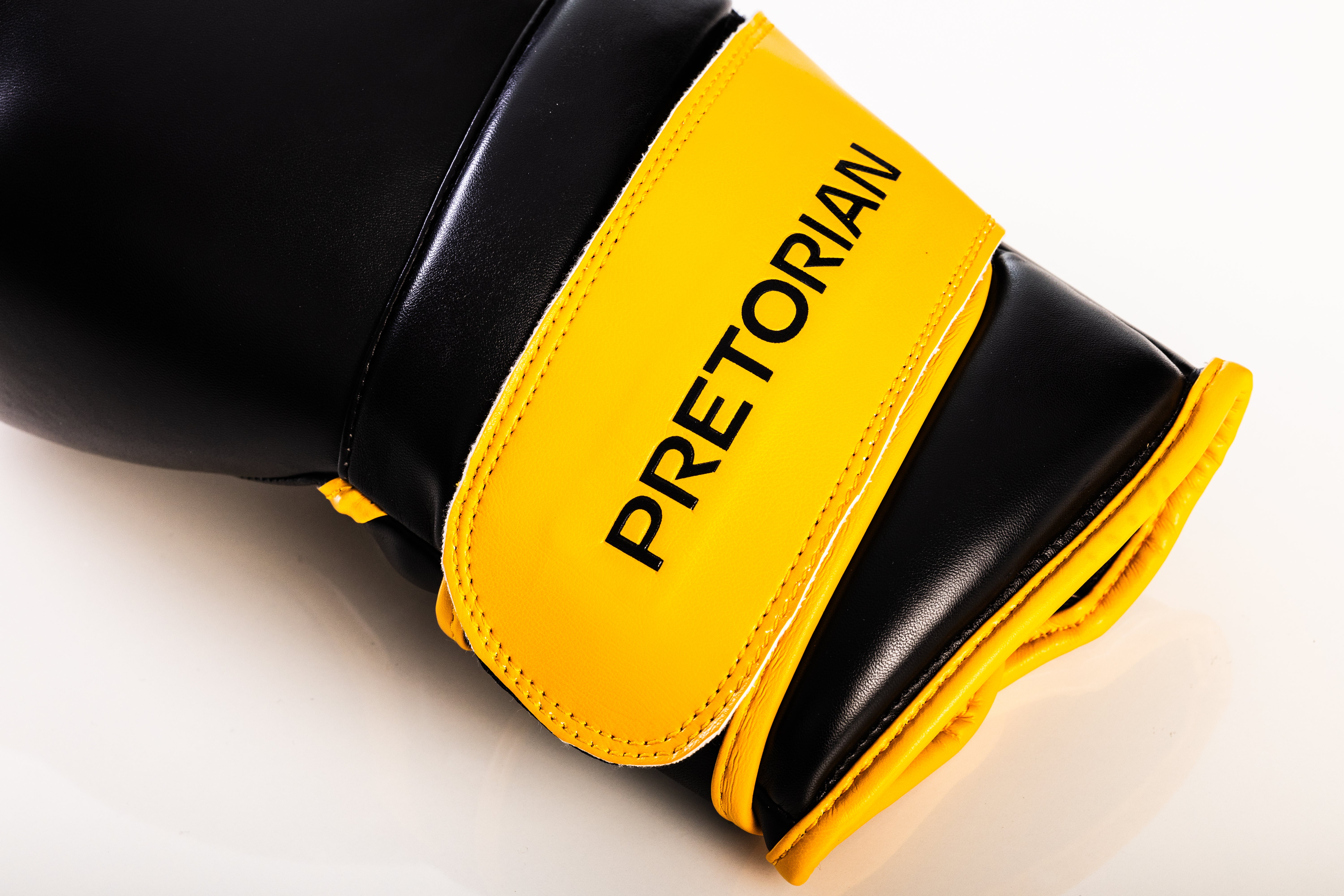 Kit Luva de Boxe e Muay Thai Elite Pretorian